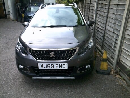 Peugeot 2008 PURETECH S/S ALLURE PREMIUM ONLY 17,000 MILES FROM NEW 5