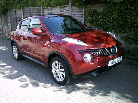 Nissan Juke TEKNA ONLY 18,000 MILES FROM NEW