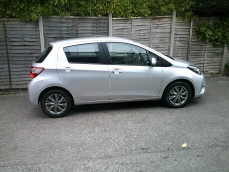 Toyota Yaris VVT-I ICON TECH ONLY 12,000 MILES FROM NEW 4