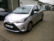 Toyota Yaris VVT-I ICON TECH ONLY 12,000 MILES FROM NEW 13