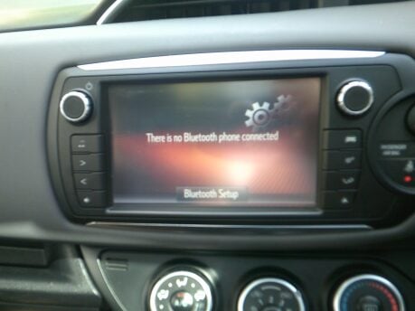 Toyota Yaris VVT-I SPORT ONLY 18,000 MILES FROM NEW 12