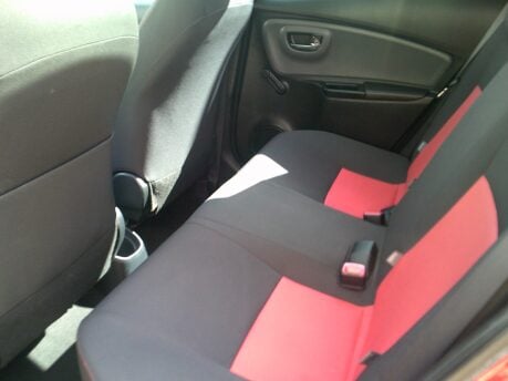 Toyota Yaris VVT-I SPORT ONLY 18,000 MILES FROM NEW 15