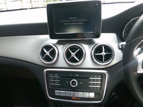 Mercedes-Benz CLA Class CLA 200 D AMG LINE ONLY 53,000 MILES FROM NEW 11