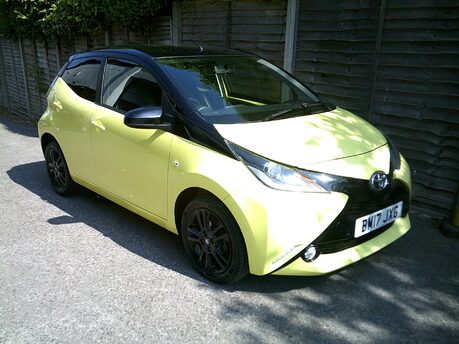 Toyota Aygo VVT-I X-CITE 2 X-SHIFT ONLY 39,000 MILES FROM NEW