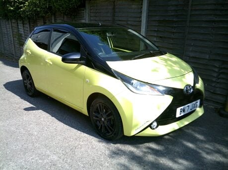 Toyota Aygo VVT-I X-CITE 2 X-SHIFT ONLY 39,000 MILES FROM NEW 1