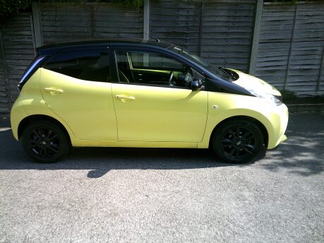Toyota Aygo VVT-I X-CITE 2 X-SHIFT ONLY 39,000 MILES FROM NEW 4