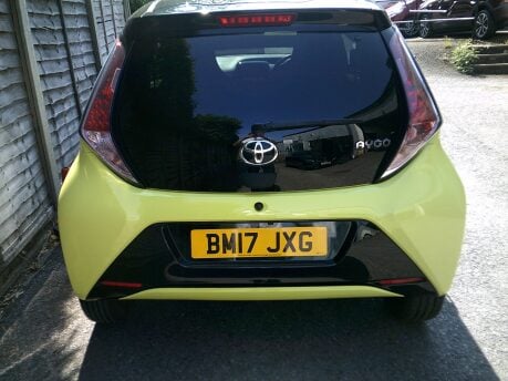 Toyota Aygo VVT-I X-CITE 2 X-SHIFT ONLY 39,000 MILES FROM NEW 6