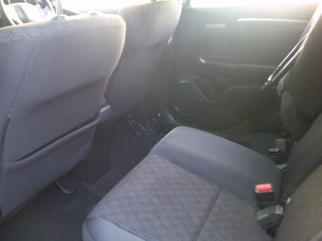 Honda Jazz I-VTEC SE NAVI ONLY 22,000 MILES FROM NEW 17