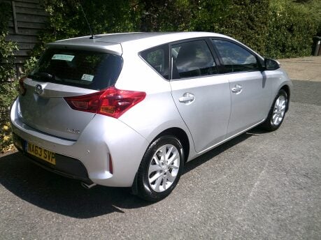Toyota Auris ICON VALVEMATIC ONLY 52,000 MILES FROM NEW 2