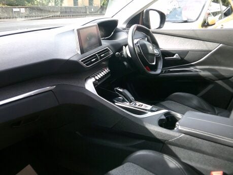 Peugeot 3008 PURETECH S/S ALLURE ONLY 35,000 MILES FROM NEW 12