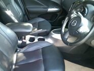 Nissan Juke TEKNA FULL LEATHER TRIM 9