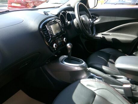Nissan Juke TEKNA FULL LEATHER TRIM 17