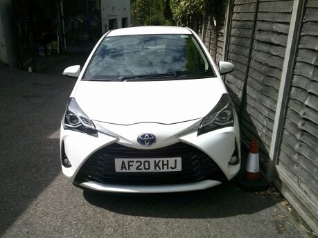 Toyota Yaris VVT-I ICON ONLY 31,000 MILES FROM NEW 5