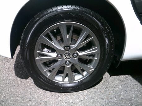 Toyota Yaris VVT-I ICON ONLY 31,000 MILES FROM NEW 10