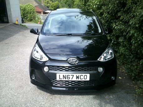 Hyundai i10 PREMIUM SE ONLY 15,000 MILES FROM NEW 5
