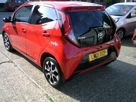 Toyota Aygo VVT-I X-TREND X-SHIFT TSS ONLY 26,000 MILES FROM NEW 16