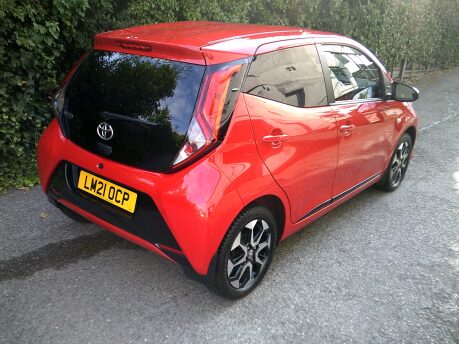 Toyota Aygo VVT-I X-TREND X-SHIFT TSS ONLY 26,000 MILES FROM NEW 2