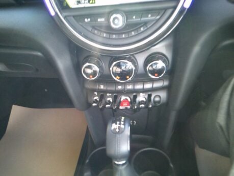 Mini Hatch COOPER ONLY 45,000 MILES FROM NEW 14