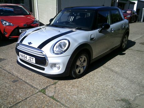 Mini Hatch COOPER ONLY 45,000 MILES FROM NEW 15