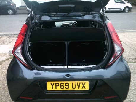 Toyota Aygo VVT-I X-PLAY ONLY 26,000 MILES FROM NEW 16