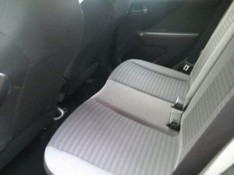 Toyota Aygo VVT-I X-PLAY ONLY 26,000 MILES FROM NEW 13