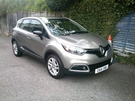 Renault Captur DYNAMIQUE NAV TCE ONE OWNER FROM NEW