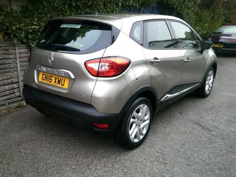 Renault Captur DYNAMIQUE NAV TCE ONE OWNER FROM NEW 2