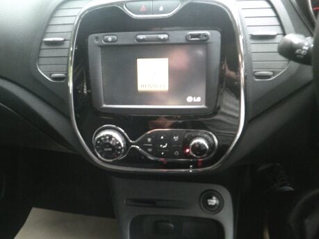 Renault Captur DYNAMIQUE NAV TCE ONE OWNER FROM NEW 11