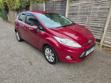 Ford Fiesta ZETEC ONLY 47,000 MILES FROM NEW