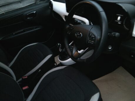 Hyundai i10 MPI PREMIUM ONLY 19,000 MILES FROM NEW 3