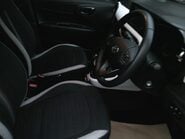 Hyundai i10 MPI PREMIUM ONLY 19,000 MILES FROM NEW 8
