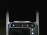 Hyundai i10 MPI PREMIUM ONLY 19,000 MILES FROM NEW 10