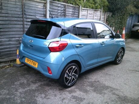 Hyundai i10 MPI PREMIUM ONLY 19,000 MILES FROM NEW 2