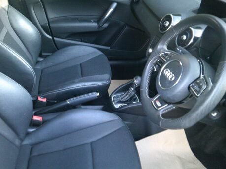 Audi A1 SPORTBACK TFSI S LINE NAV ONLY 46,000 MILES FROM NEW 9