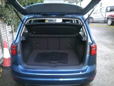 Volkswagen Golf SV SE TSI DSG ONLY 16,000 MILES FROM NEW 8