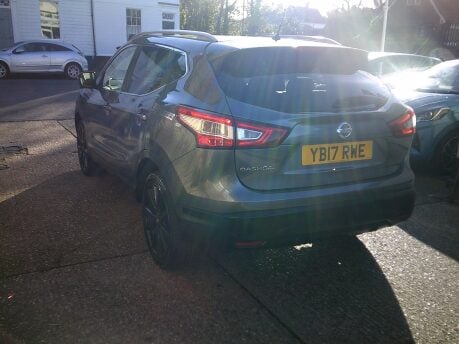 Nissan Qashqai TEKNA DIG-T XTRONIC ONLY 38,000 MILES FROM NEW 17
