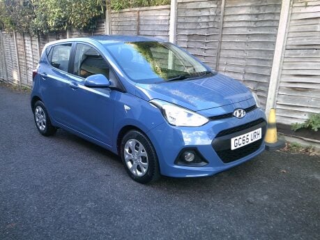 Hyundai i10 SE ONLY 7,000 MILES FROM NEW 1