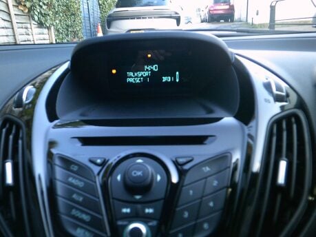 Ford B-Max ZETEC ONLY 18,000 MILES FROM NEW 12