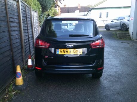 Ford B-Max ZETEC ONLY 18,000 MILES FROM NEW 6