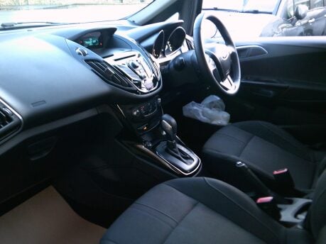 Ford B-Max ZETEC ONLY 18,000 MILES FROM NEW 15