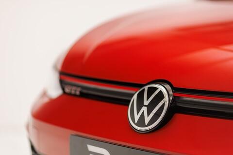 Volkswagen Golf GTI TSI DSG 28