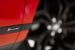 Land Rover Range Rover Evoque R-DYNAMIC SE MHEV 46