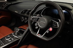 Audi R8 SPYDER V10 QUATTRO 11