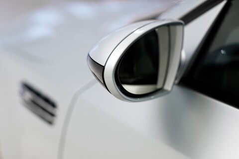 BMW 5 Series M5 39