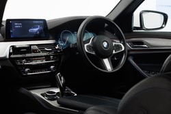 BMW 5 Series 520D M SPORT 13