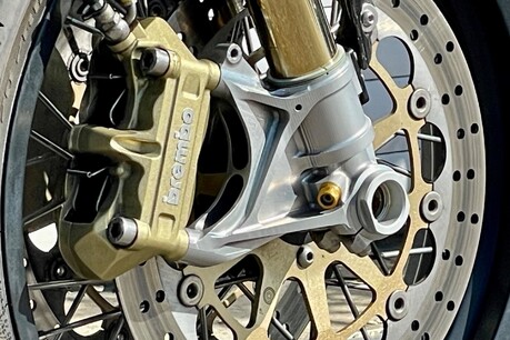 Norton Commando 961 SPORT 16