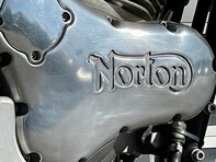 Norton Commando 961 SPORT 17