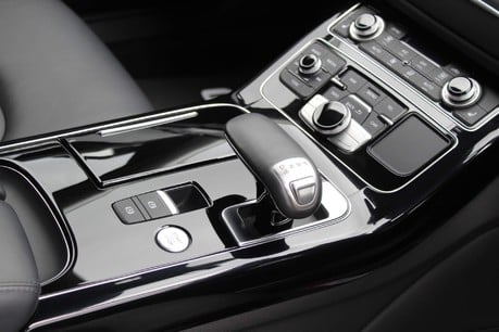 Audi A8 TDI QUATTRO BLACK EDITION 13