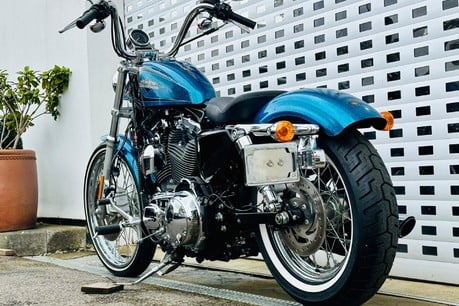 Harley-Davidson Sportster 1200 SEVENTY TWO 3