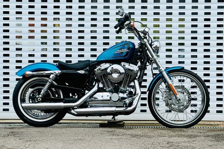Harley-Davidson Sportster 1200 SEVENTY TWO 7